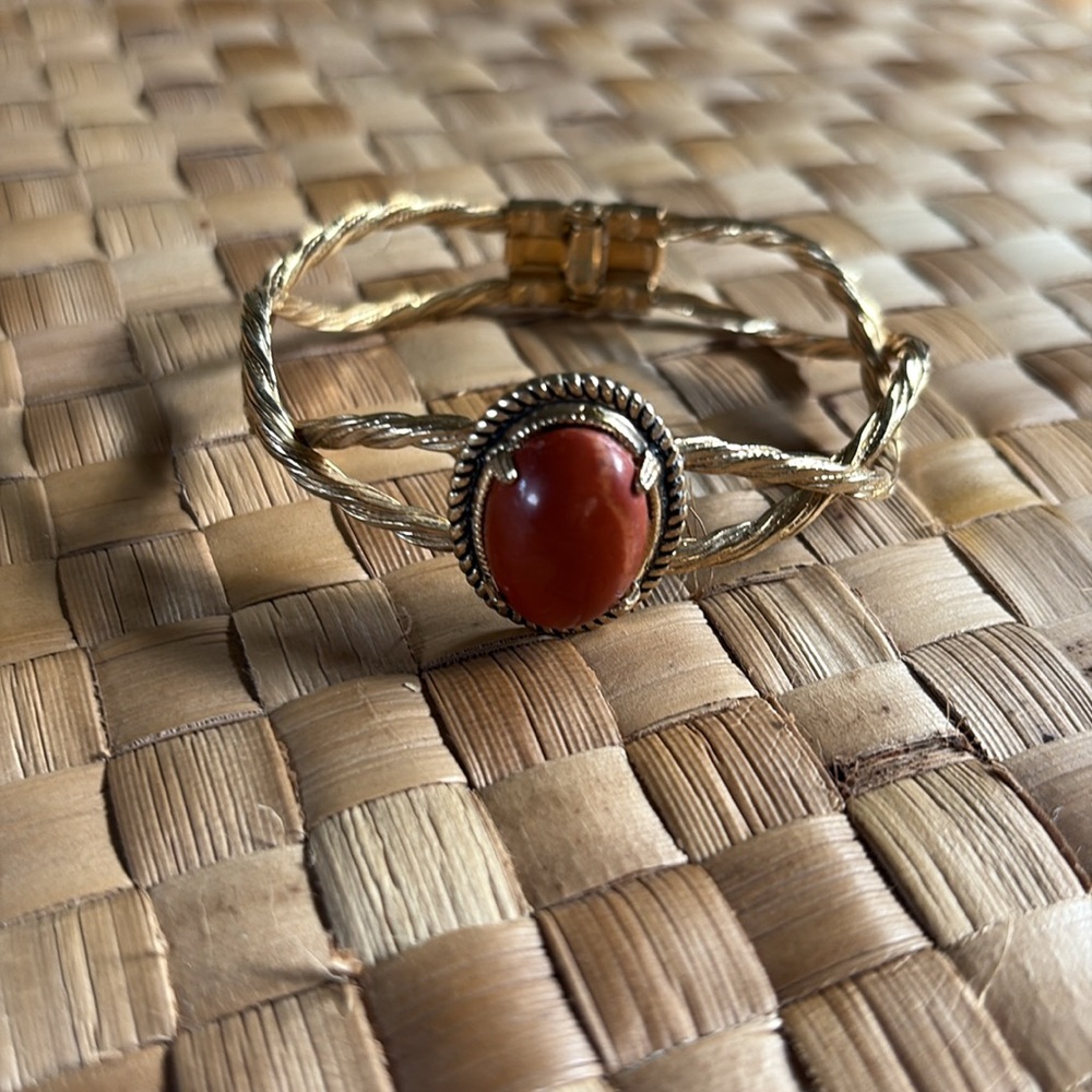 Elegant Gold and Orange Women's clasp  Bracelet